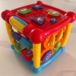 V lTech Busy Learners Activity Cube, Multicolor